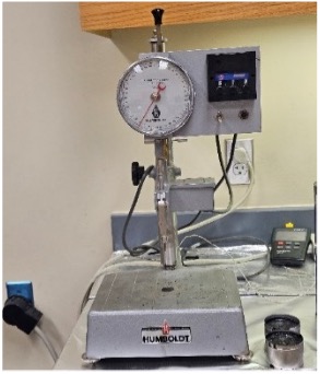 Asphalt Penetrometer photo